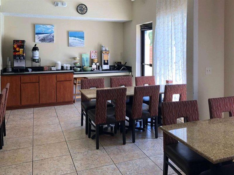 Quality Inn & Suites Miramar Beach Exteriér fotografie