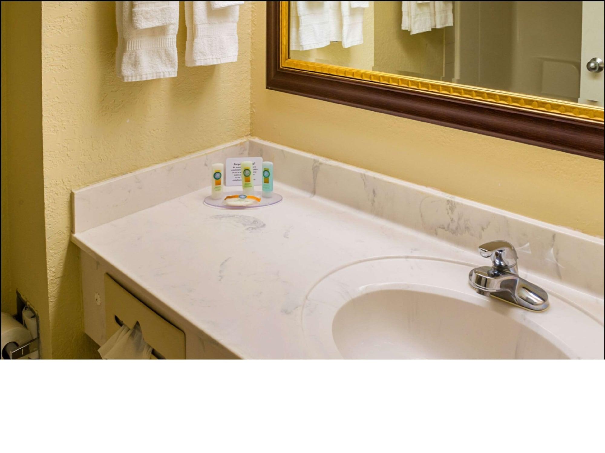Quality Inn & Suites Miramar Beach Exteriér fotografie